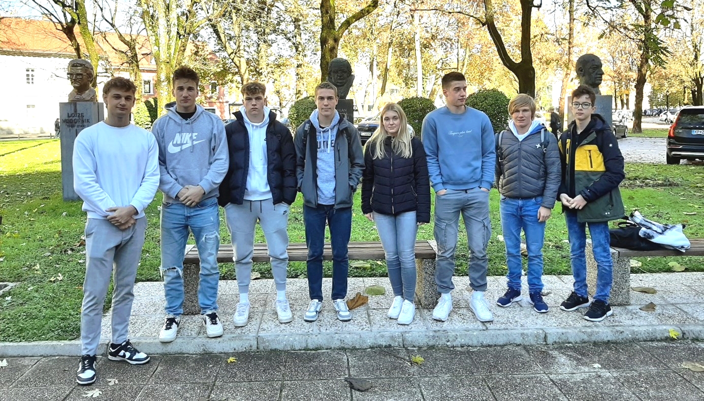 Zlato in tri srebrna priznanja na državnem tekmovanju iz logike Zlato in tri srebrna priznanja na državnem tekmovanju iz logike