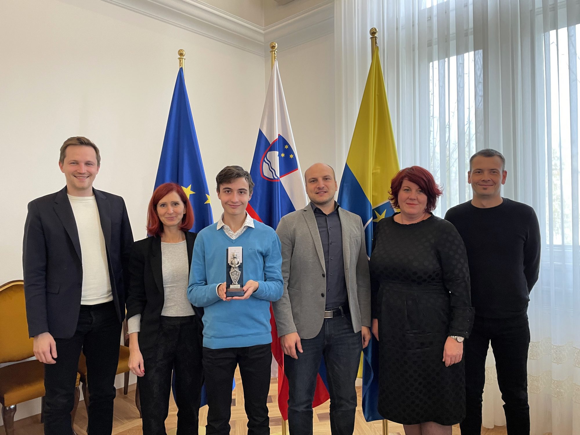 Ekipi filma Šepet metulja za prvo zlato rolo čestital tudi župan Mestne občine Celje