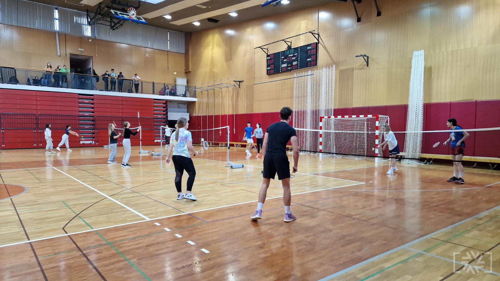POLFINALE BADMINTONA ZA 1. IN 2. LETNIKE V DVOJICAH