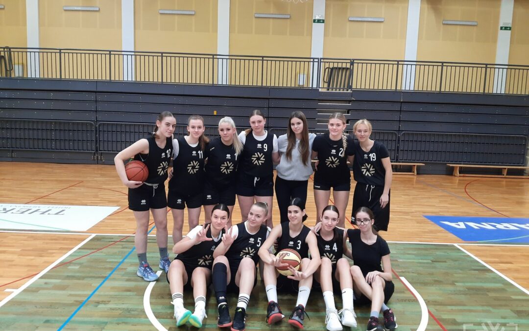 FINALISTKE PODROČNEGA FINALNEGA TURNIRJA V KOŠARKI