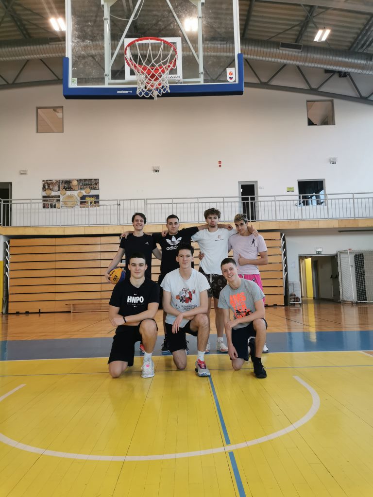 FINALE MOŠKE MEDRAZREDNE KOŠARKE 3×3 FINALE MOŠKE MEDRAZREDNE KOŠARKE 3×3