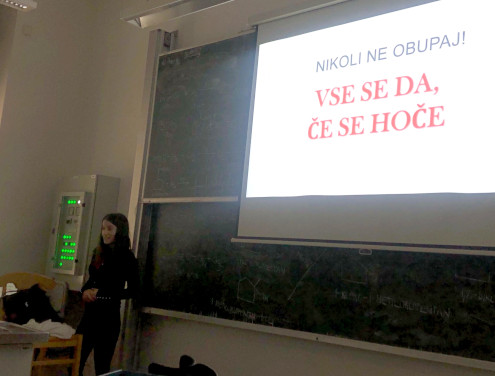 Klarina ključna misel, ki jo je skozi predstavitev predala dijakom: "Nikoli ne obupaj! Vse se da, če se hoče!".