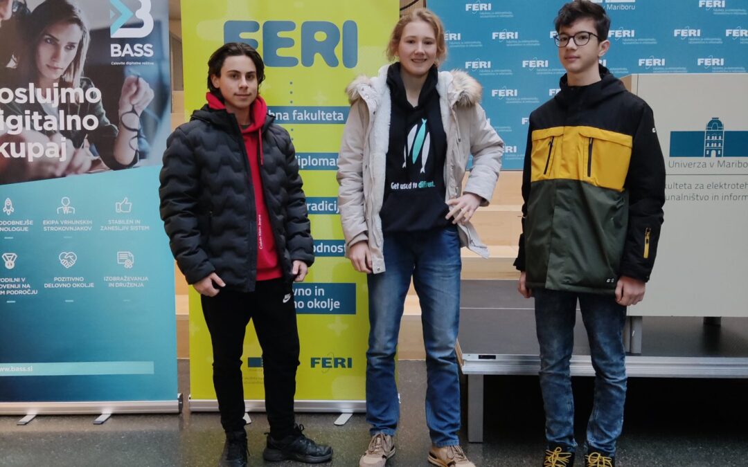 Dve zlati priznanji na državnem tekmovanju iz računalniškega mišljenja Bober