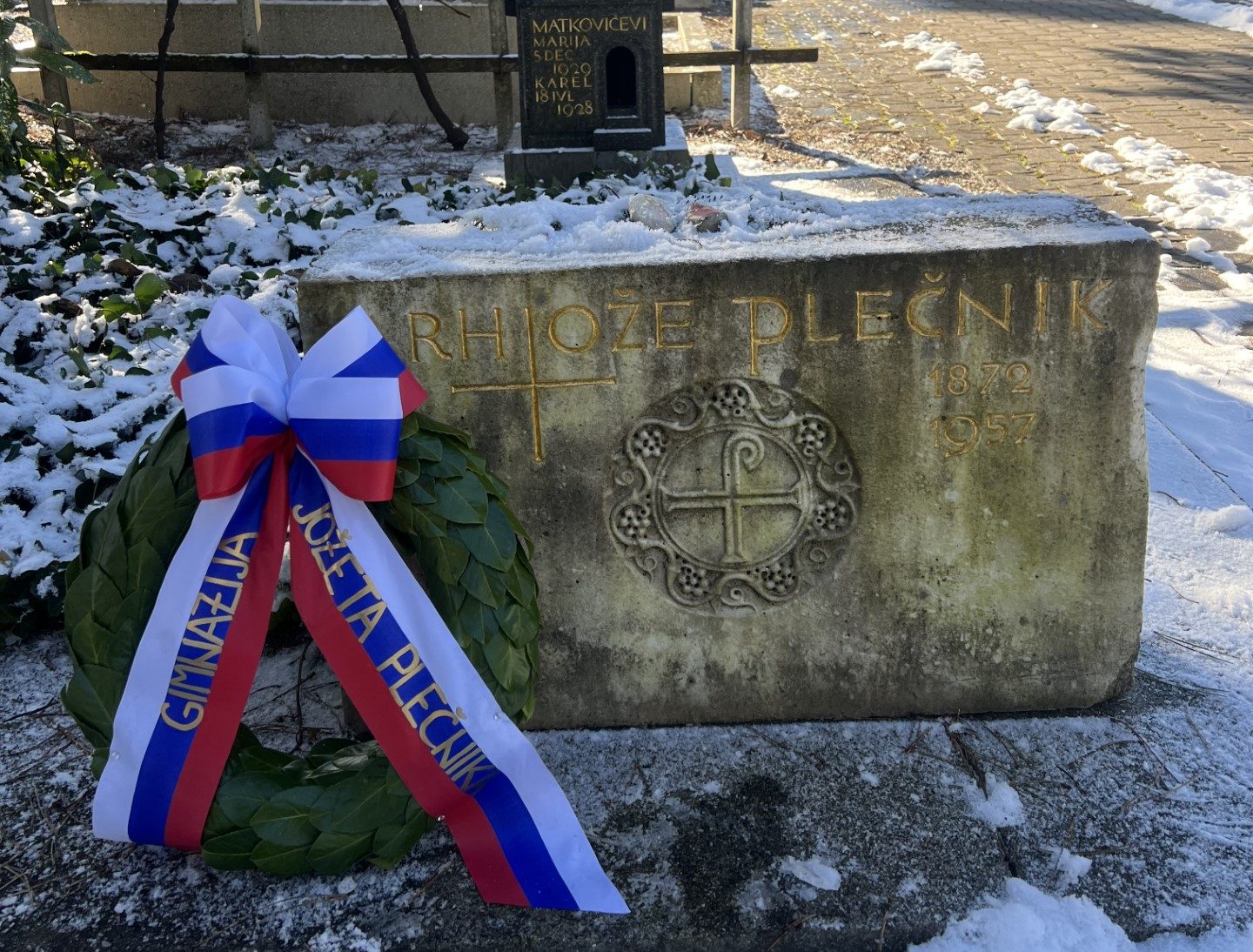 Polaganje venca na Plečnikov grob Polaganje venca na Plečnikov grob