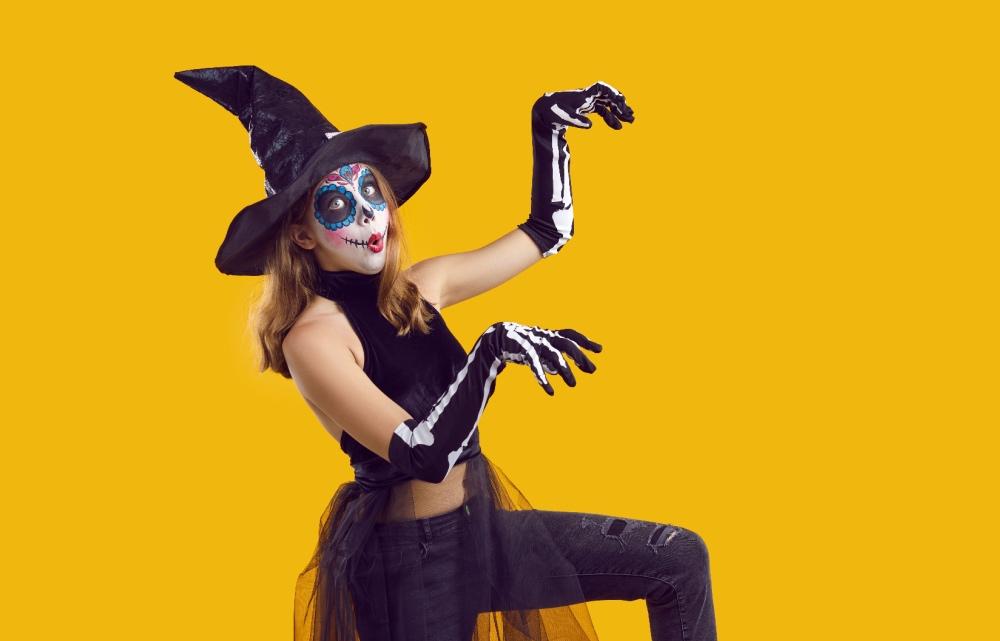 NAJBOLJŠA HALLOWEEN PLAYLISTA ZA NAJBOLJ STRAŠLJIVO NOČ V LETU