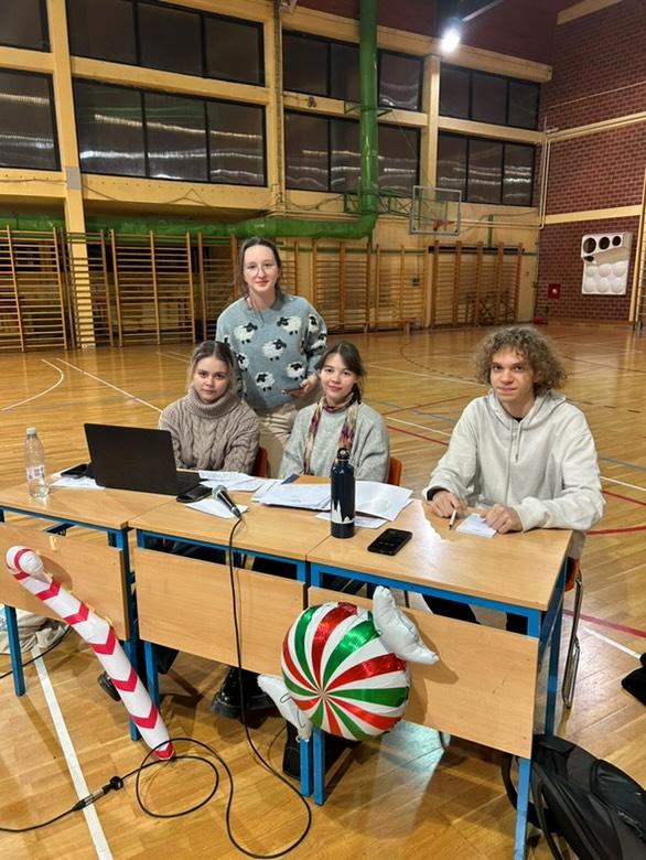 Debaterka Lucija Strniša ponovno uspešna Debaterka Lucija Strniša ponovno uspešna