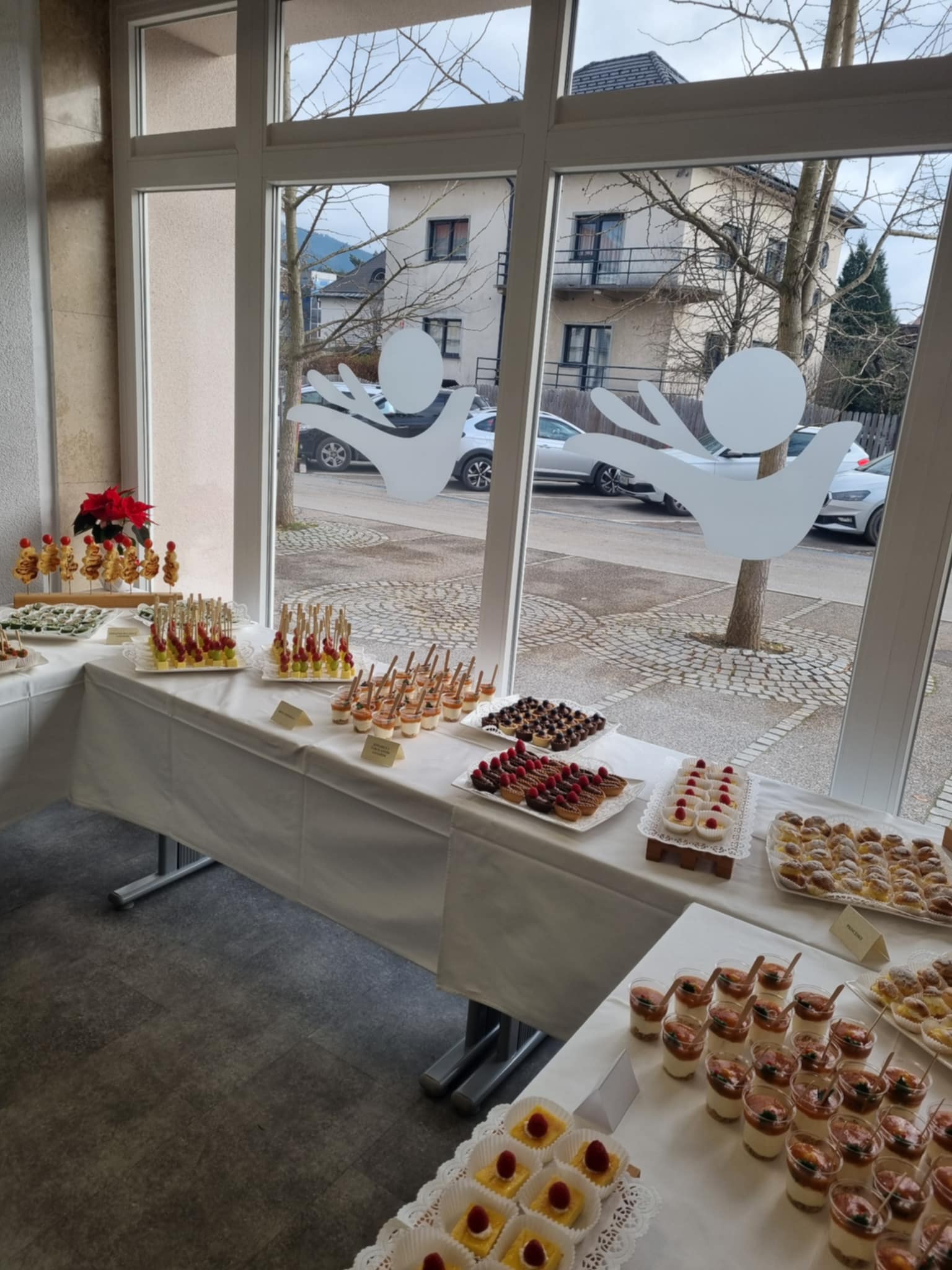Gostinci spet pripravili odlično lokalno pogostitev