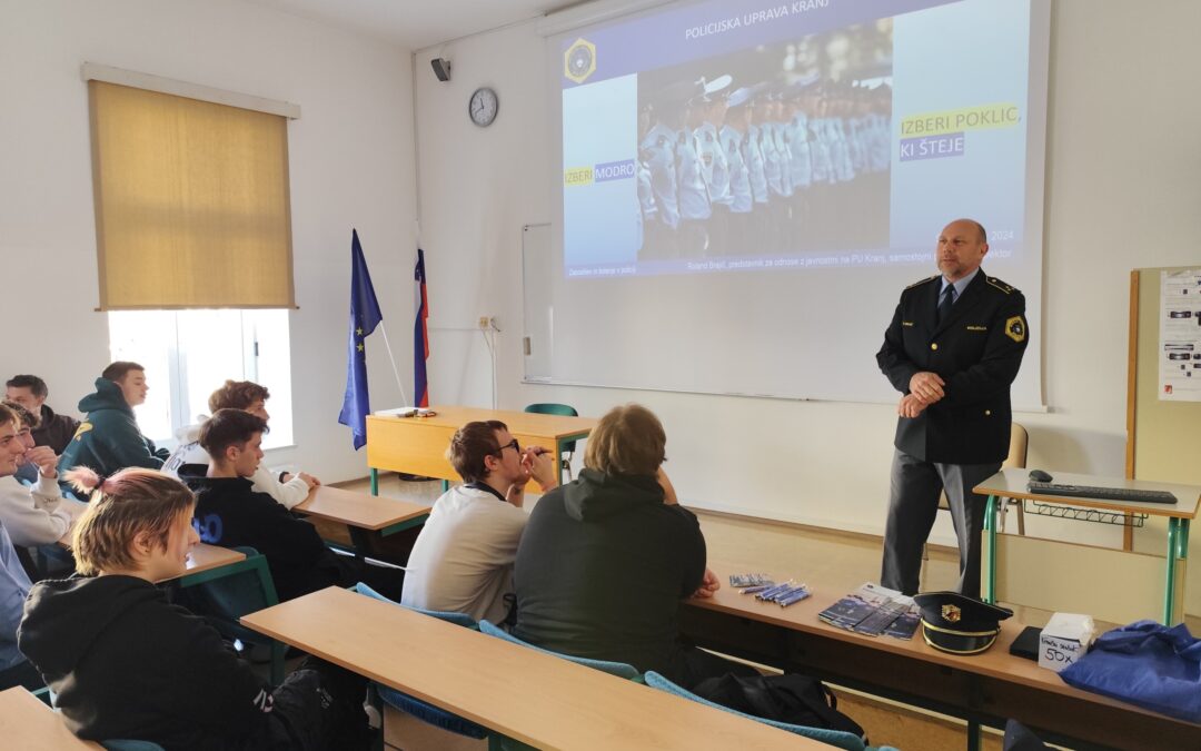 Predstavitev poklica policista – zaposlovanje in šolanje v policiji