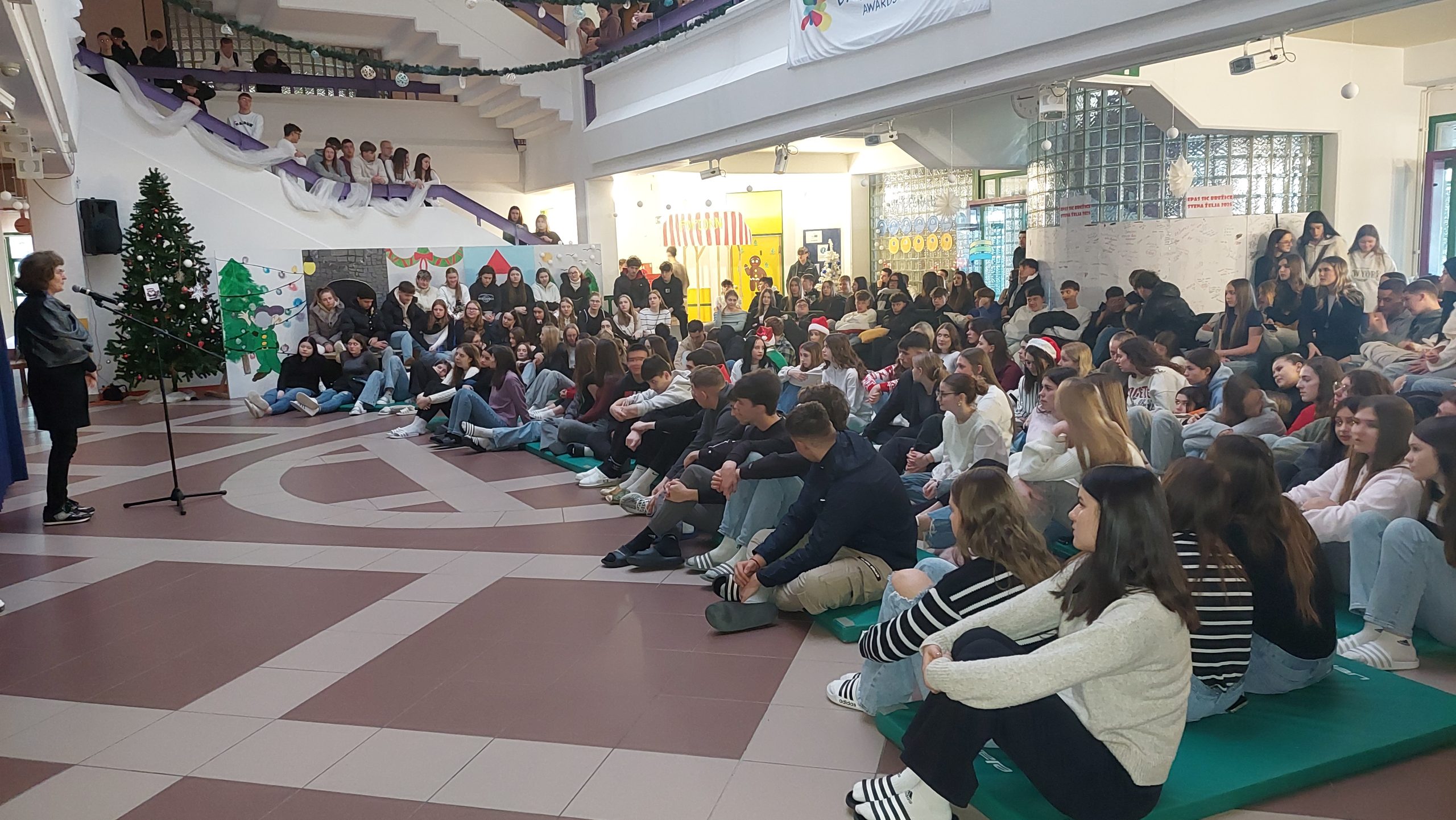 Konec leta na SIC Brežice v znamenju prisrčnih prireditev za otroke in dijake
