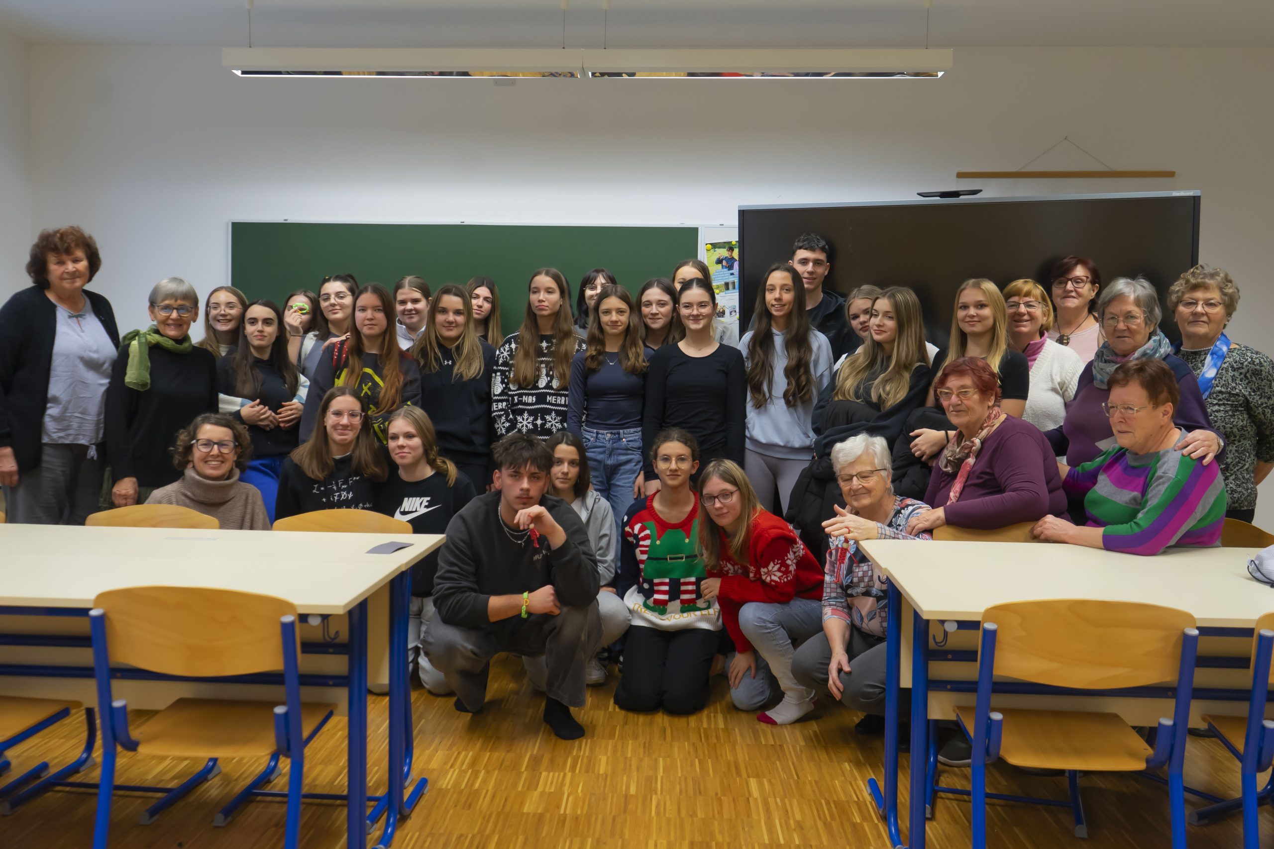 Utrinki z decembrskih ustvarjalnic Utrinki z decembrskih ustvarjalnic