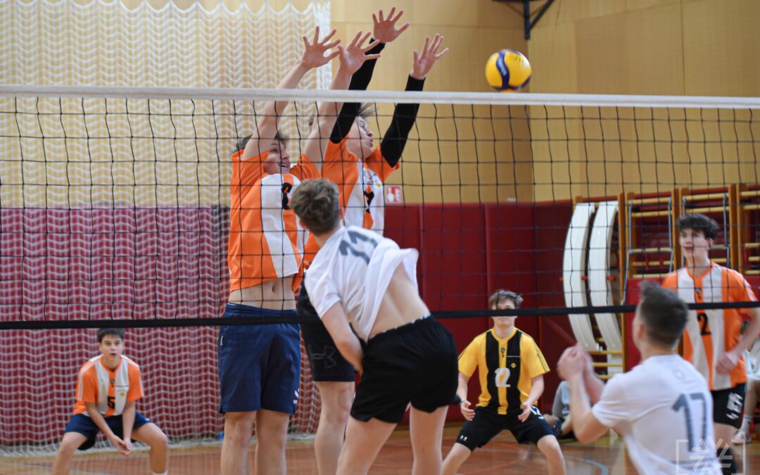 ČETRTFINALE DRŽAVNEGA PRVENSTVA V ODBOJKI ZA DIJAKE