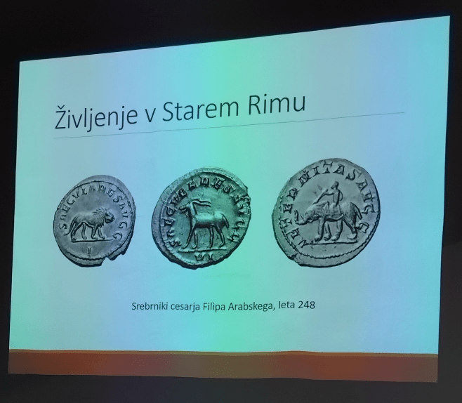 Zgodovinski krožek na otvoritvi razstave v Narodnem muzeju