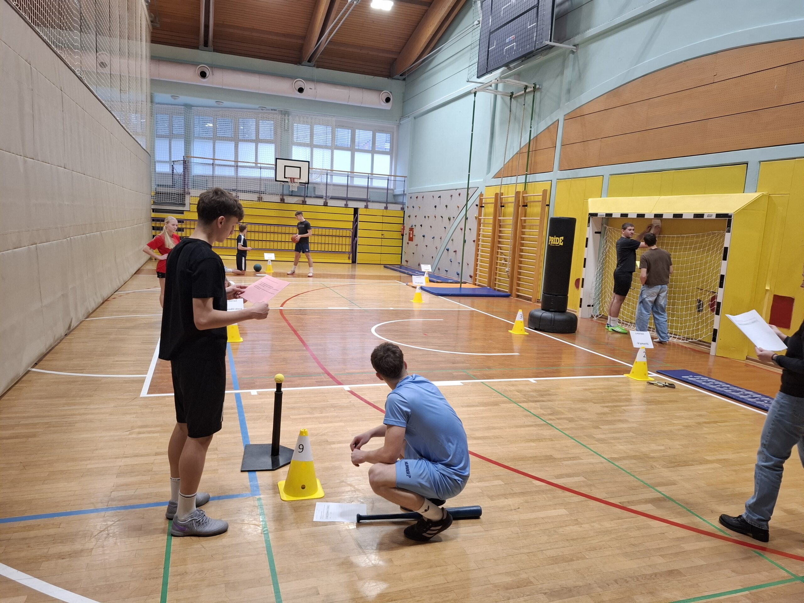 Medpredmetna povezava slovenščine in športne vzgoje Medpredmetna povezava slovenščine in športne vzgoje