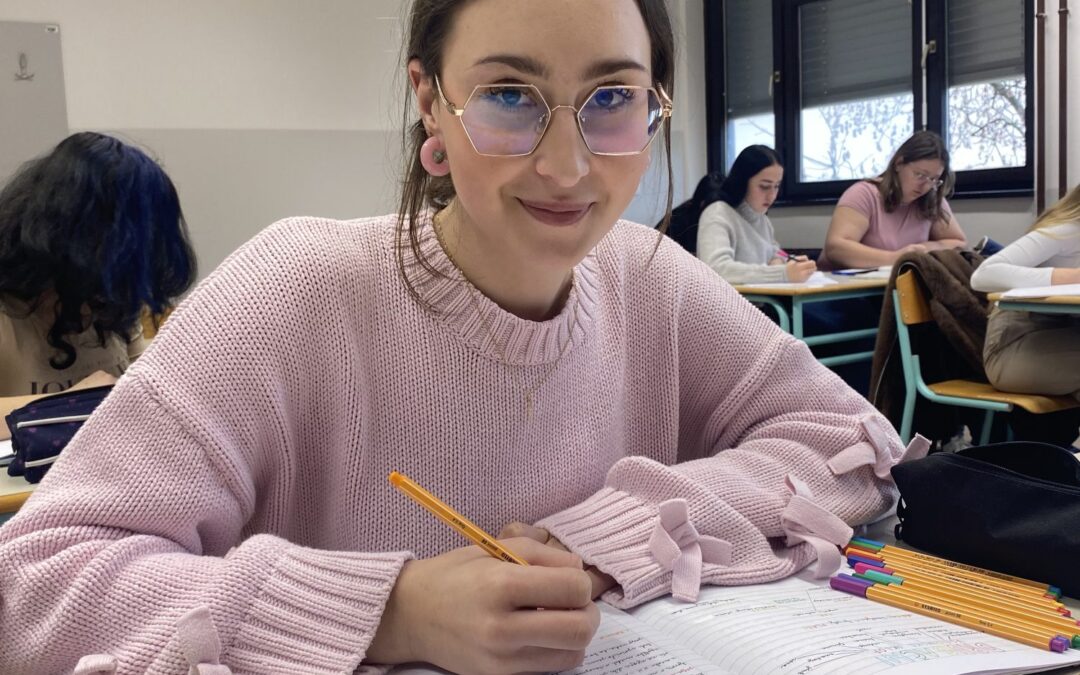 Kratek intervju z Marušo Kroflič