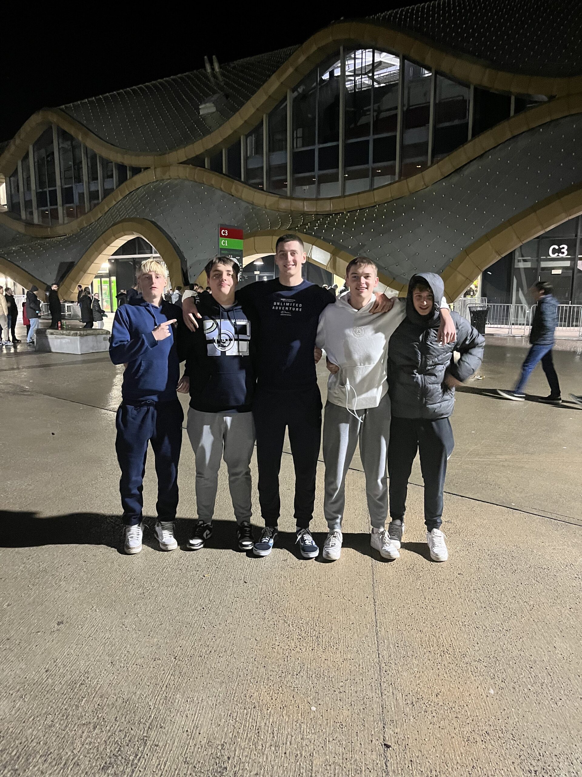 Dijaki na tekmi Cedevite Olimpije