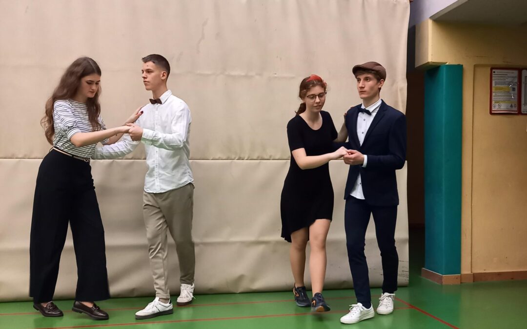 Pred 100 leti (aktivno državljanstvo)