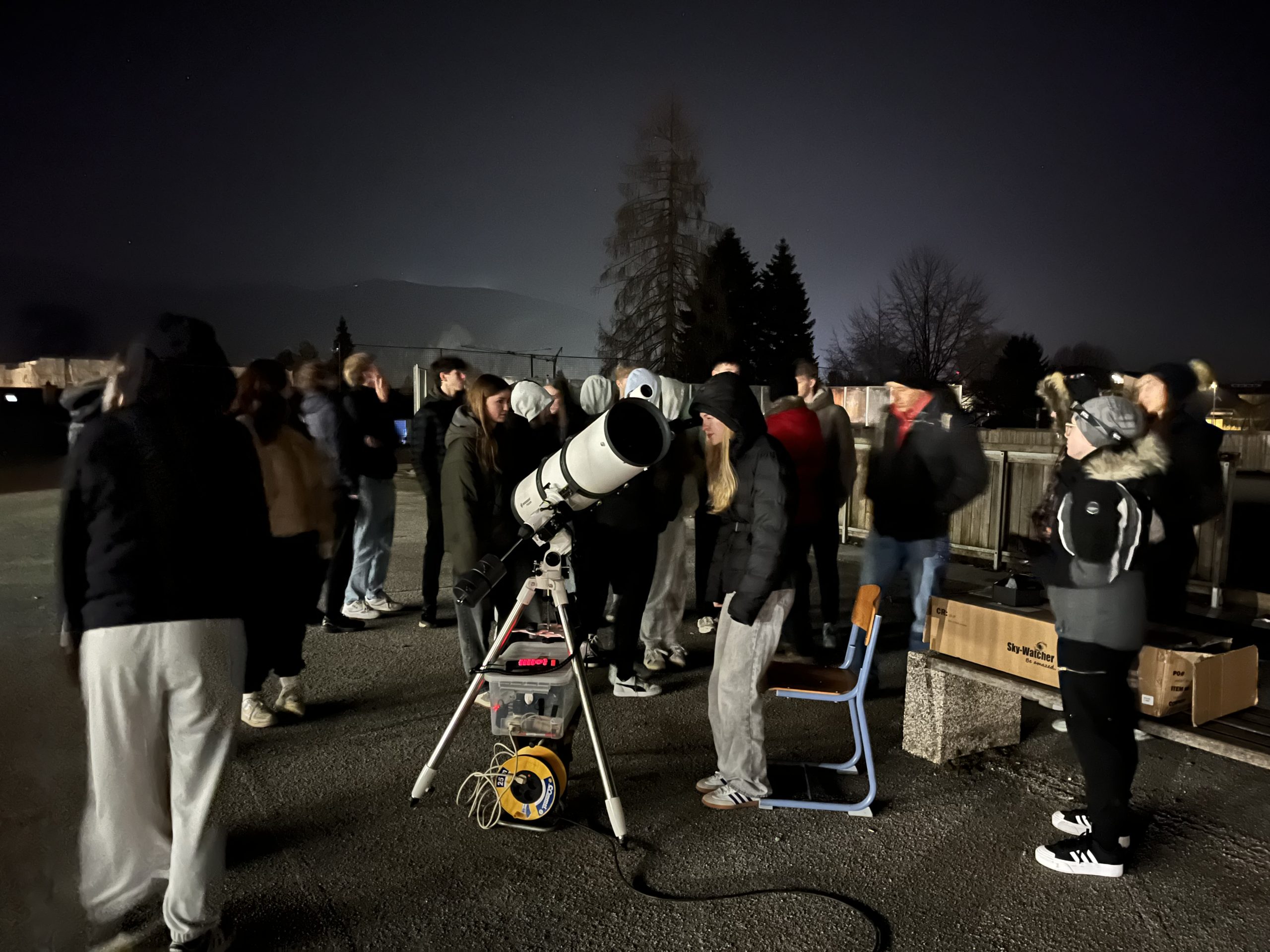 NOČ EKSPERIMENTOV NOČ EKSPERIMENTOV