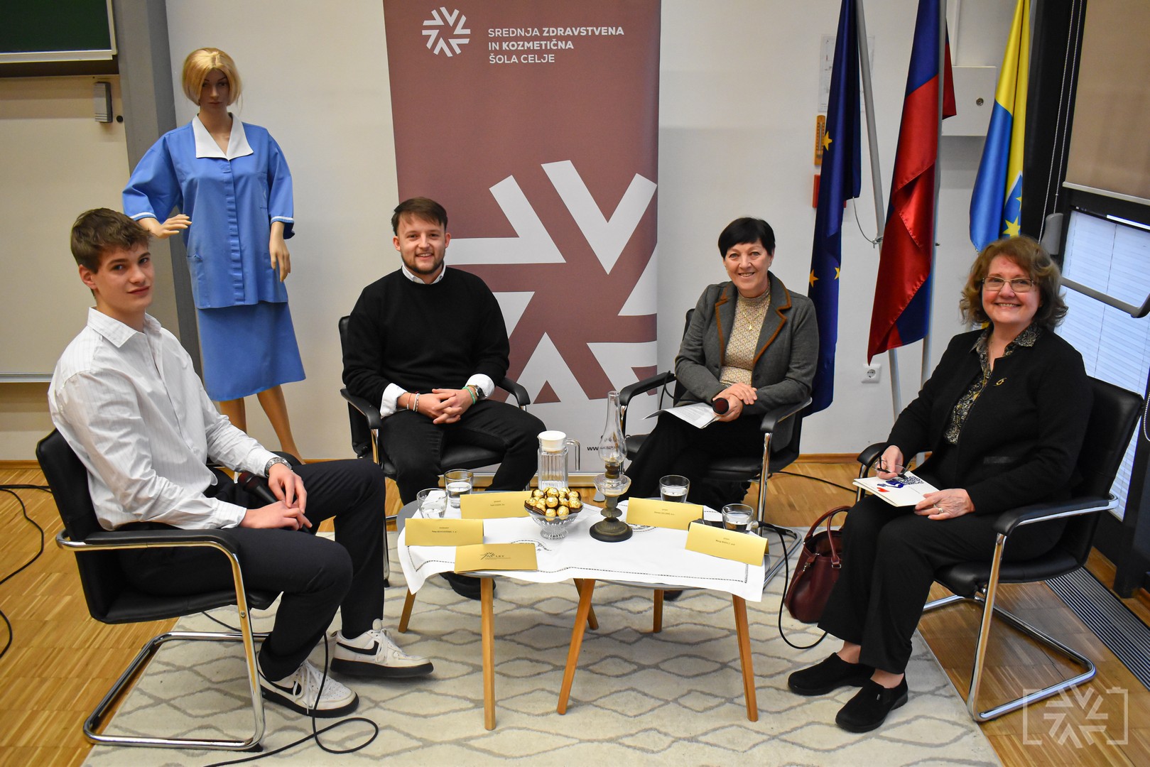 OKROGLA MIZA –  70 LET NAVDIHA IN USTVARJALNOSTI