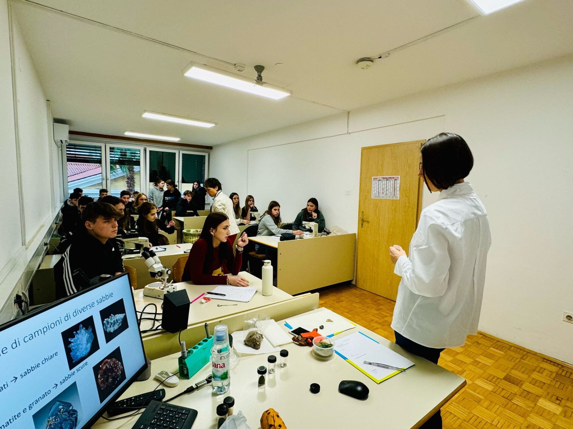 Laboratorio su microplastiche e metalli pesanti – visita delle docenti di Buie