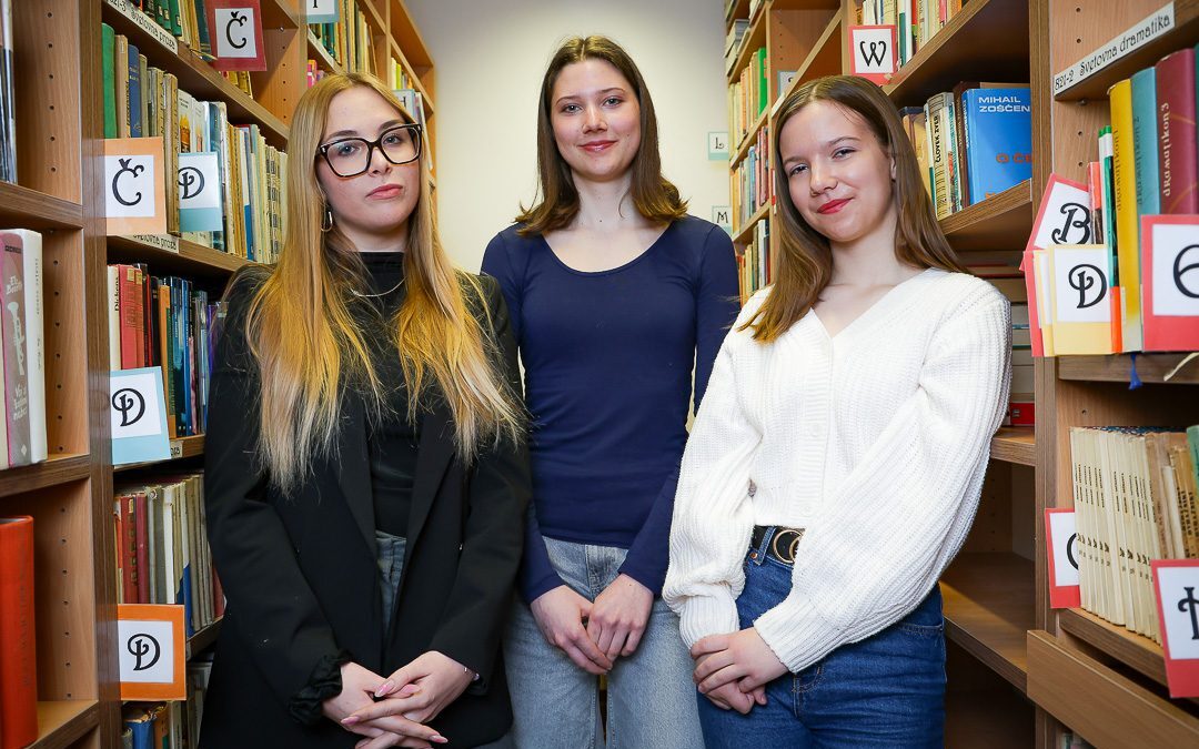 Odličen uspeh naših dijakinj na državnem tekmovanju iz znanja slovenskega jezika