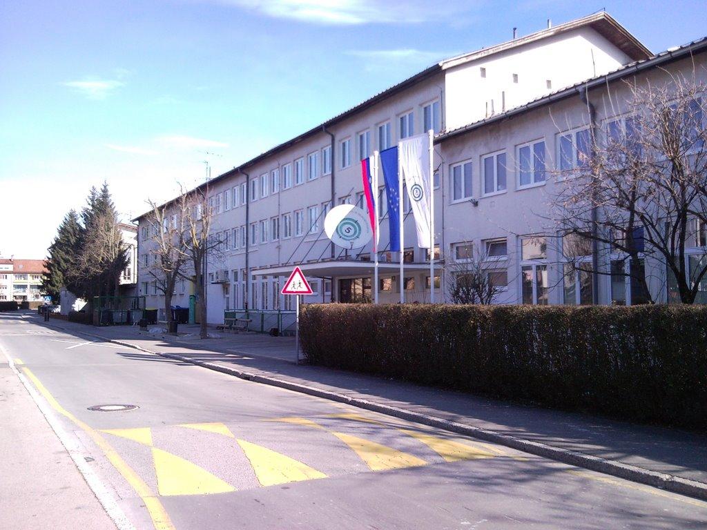 Šolski center za pošto, ekonomijo in telekomunikacije Ljubljana – Srednja tehniška in strokovna šola