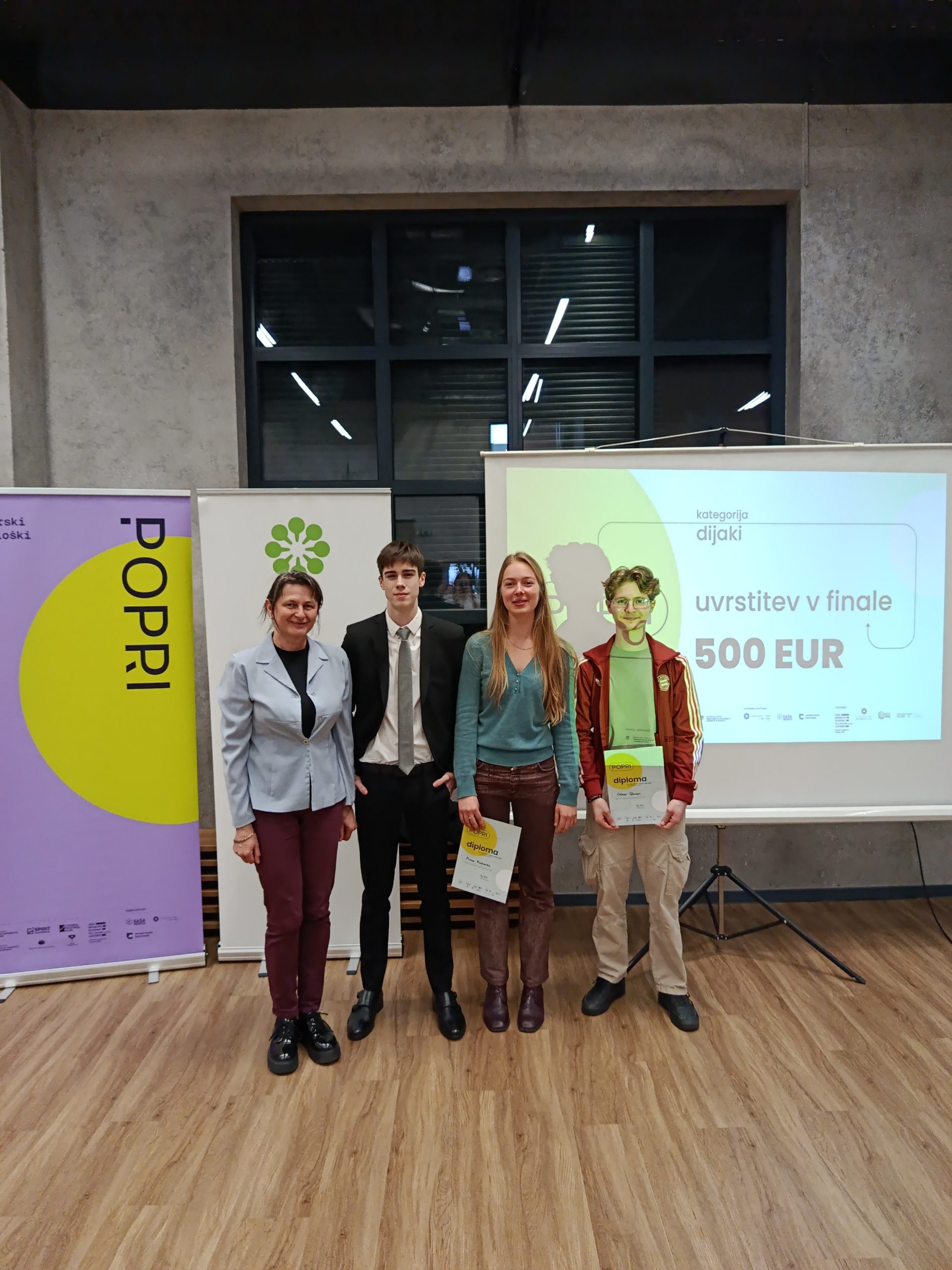 Odličen uspeh na tekmovanju POPRI – nagrada 500 eur in uvrstitev v finale Odličen uspeh na tekmovanju POPRI – nagrada 500 eur in uvrstitev v finale