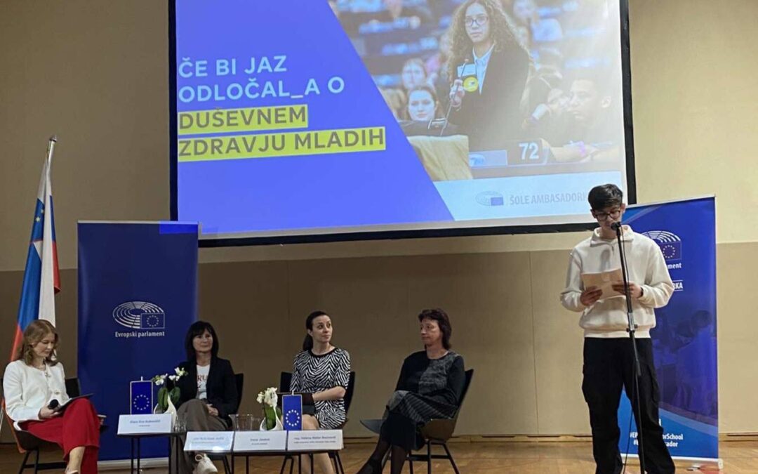 Mladi ambasadorji na razpravi Če bi jaz odločal_a