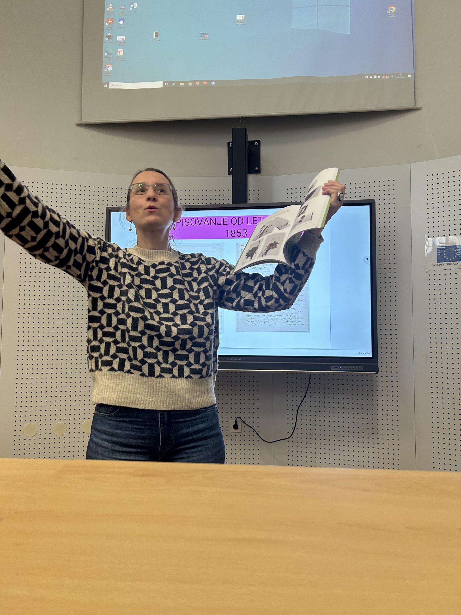 Mira Delavec Touhami predstavila življenje in delo prve slovenske pisateljice Josipine Urbančič Turnograjske Mira Delavec Touhami predstavila življenje in delo prve slovenske pisateljice Josipine Urbančič Turnograjske