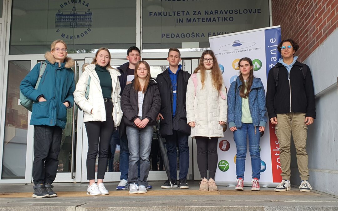 4 zlata in 4 srebrna odličja za znanje biologije na državnem tekmovanju za Proteusovo nagrado