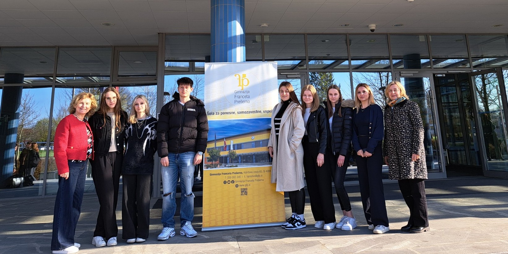 Nika Broz zlata na državnem tekmovanju v ekonomiji, štiri srebrna priznanja v znanju gospodarstva