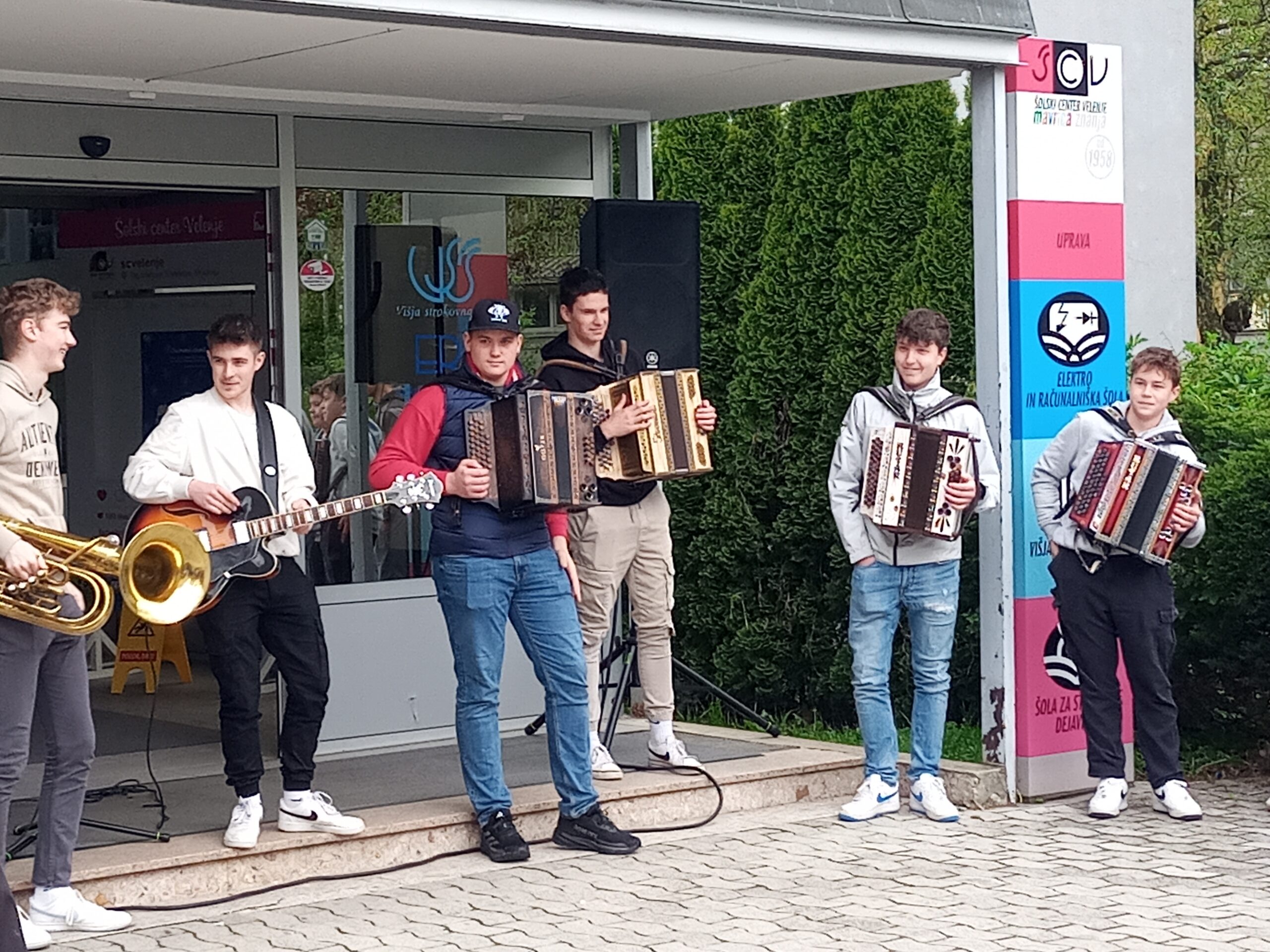Mnogoboj družabnosti za dijake vseh šol ŠC Velenje Mnogoboj družabnosti za dijake vseh šol ŠC Velenje