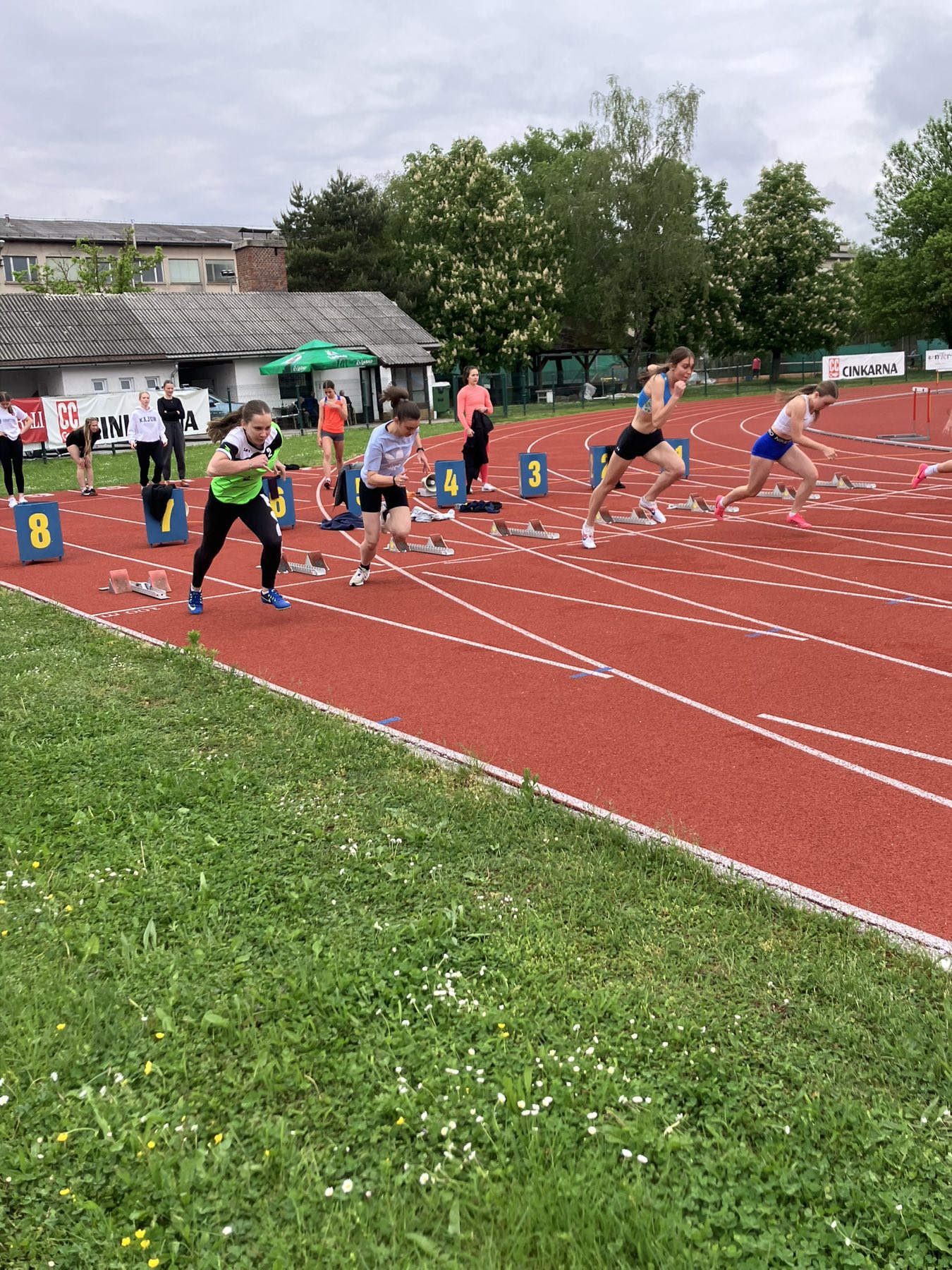 ŠOLSKO ŠPORTNO TEKMOVANJE – ATLETIKA ŠOLSKO ŠPORTNO TEKMOVANJE – ATLETIKA