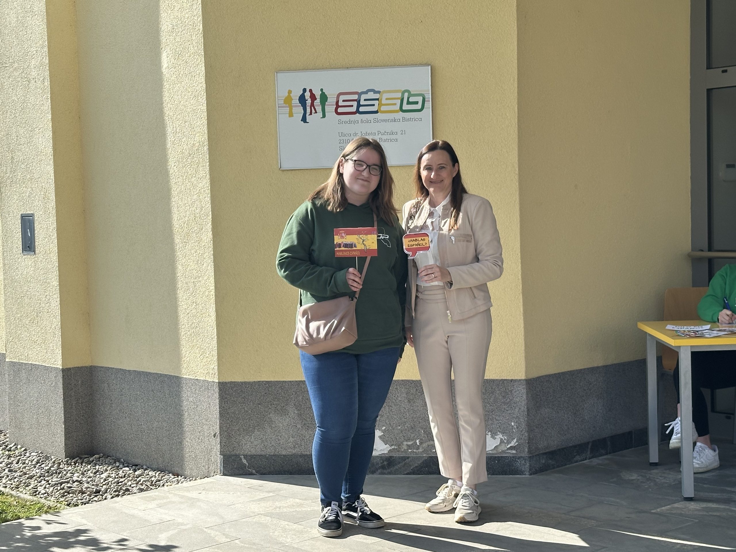 Izreden uspeh na državnem tekmovanju iz španščine Izreden uspeh na državnem tekmovanju iz španščine