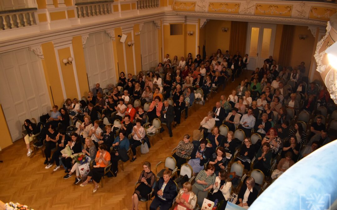 REGIJSKA PROSLAVA OB DNEVU MEDICINSKIH SESTER, BABIC IN ZDRAVSTVENIH TEHNIKOV CELJE