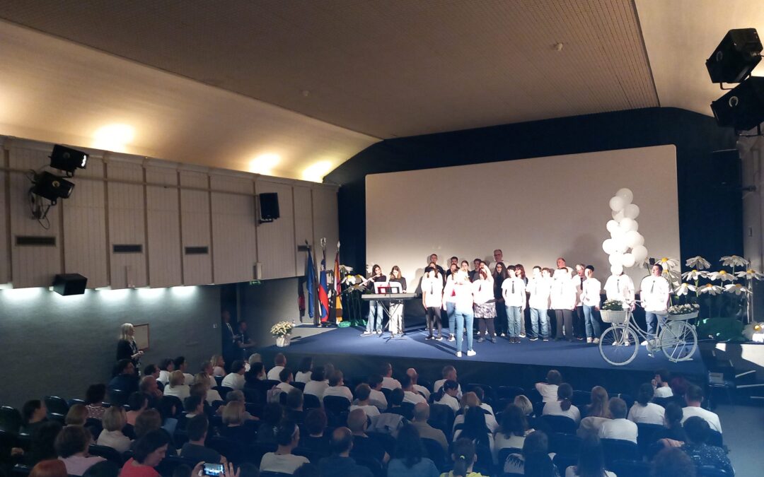 Interact klub na 20. obletnici VDC Vrhnika-Idrija