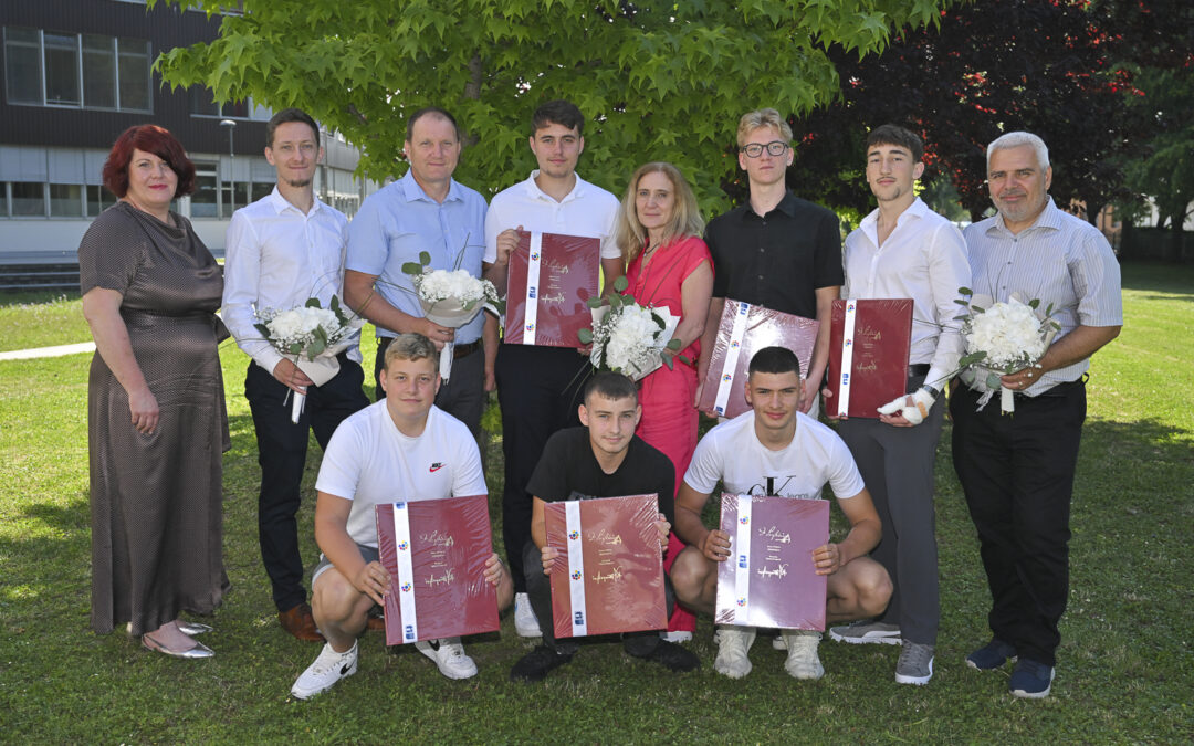Podelitev spričeval zaključnega izpita