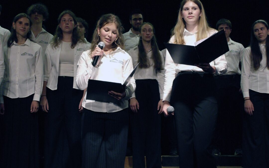 Koncert mešanega mladinskega pevskega zbora Srednje šole Josipa Jurčiča