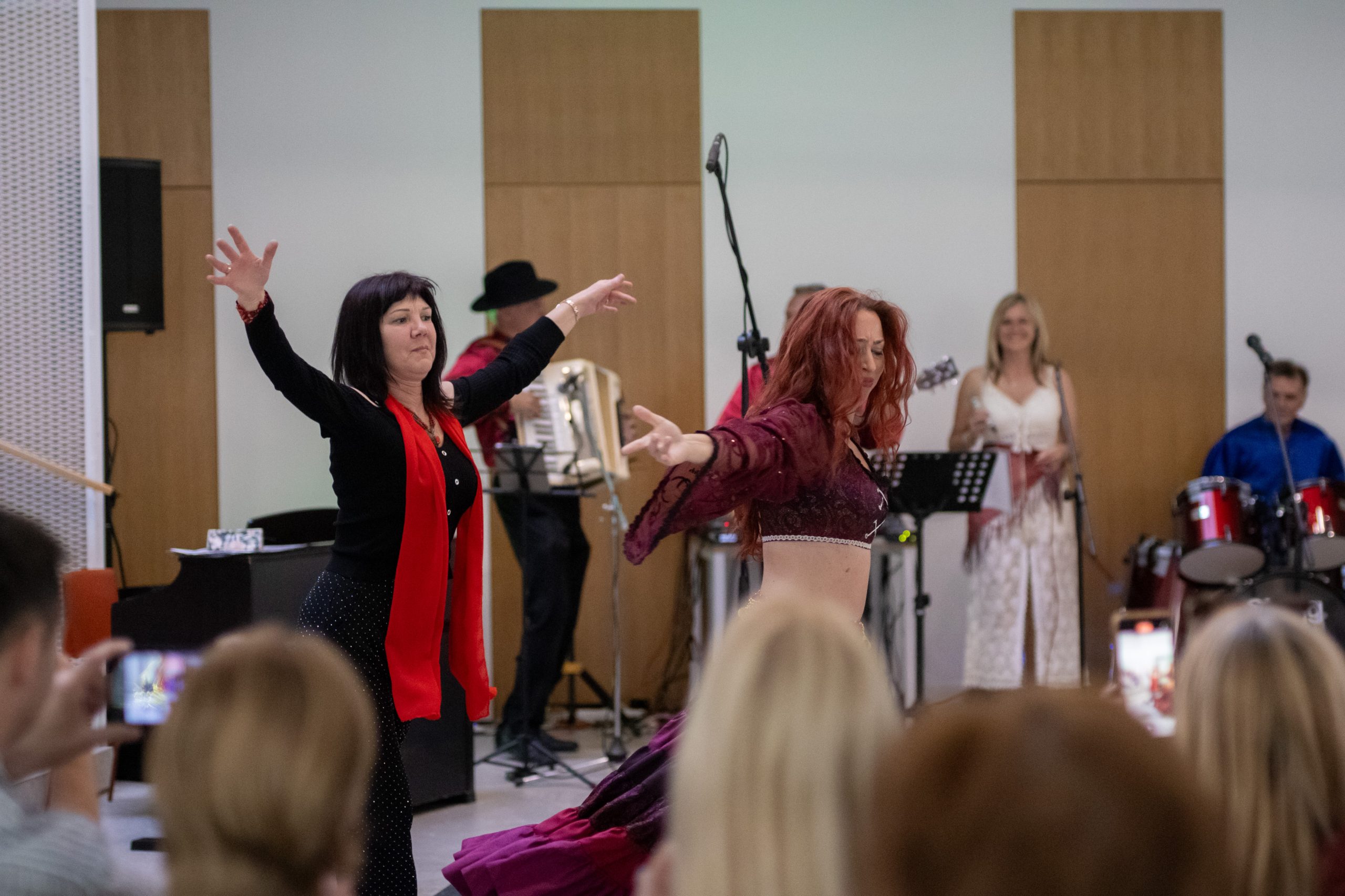 Kulturni večer s skupino Halgato in pevskim zborom Mismomi Kulturni večer s skupino Halgato in pevskim zborom Mismomi