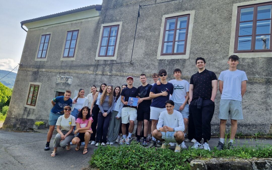 Ekskurzija s 3. g na Prem in do Pivških presihajočih jezer