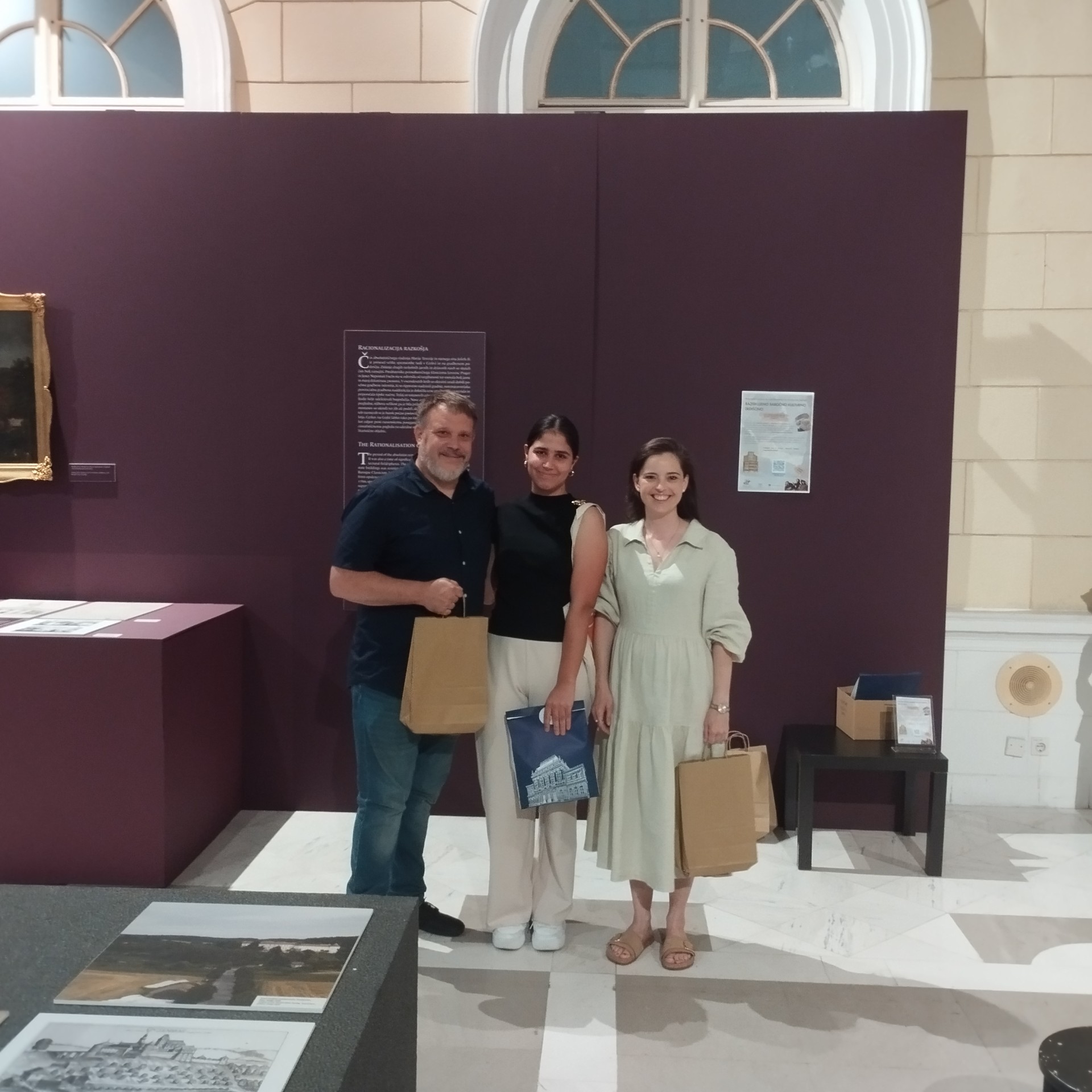 Prvo mesto na razpisu Narodne galerije Raziskujemo baročno kulturno dediščino Prvo mesto na razpisu Narodne galerije Raziskujemo baročno kulturno dediščino