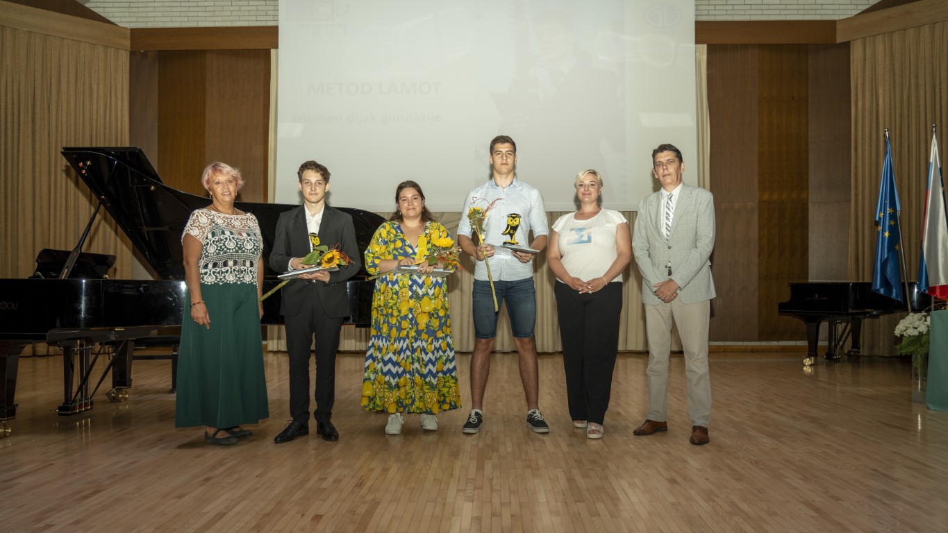 Praznovanje dneva državnosti in podelitev priznanj najboljšim