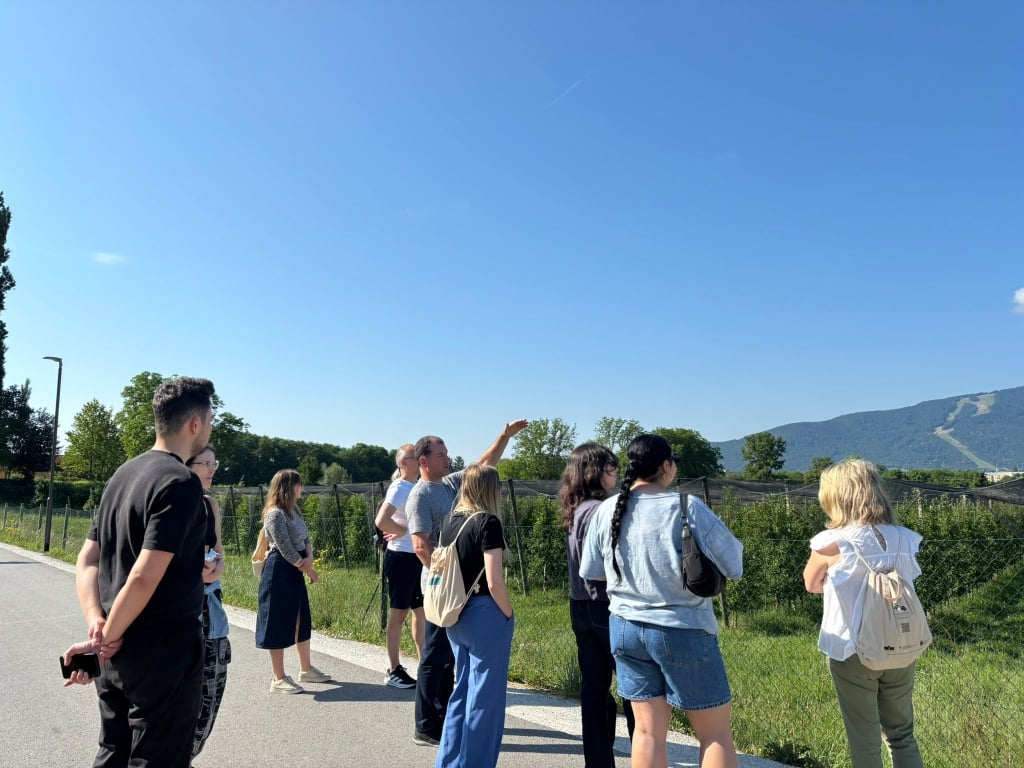 Udeleženci projekta Planet Goals na obisku na Biotehniški šoli Maribor Udeleženci projekta Planet Goals na obisku na Biotehniški šoli Maribor