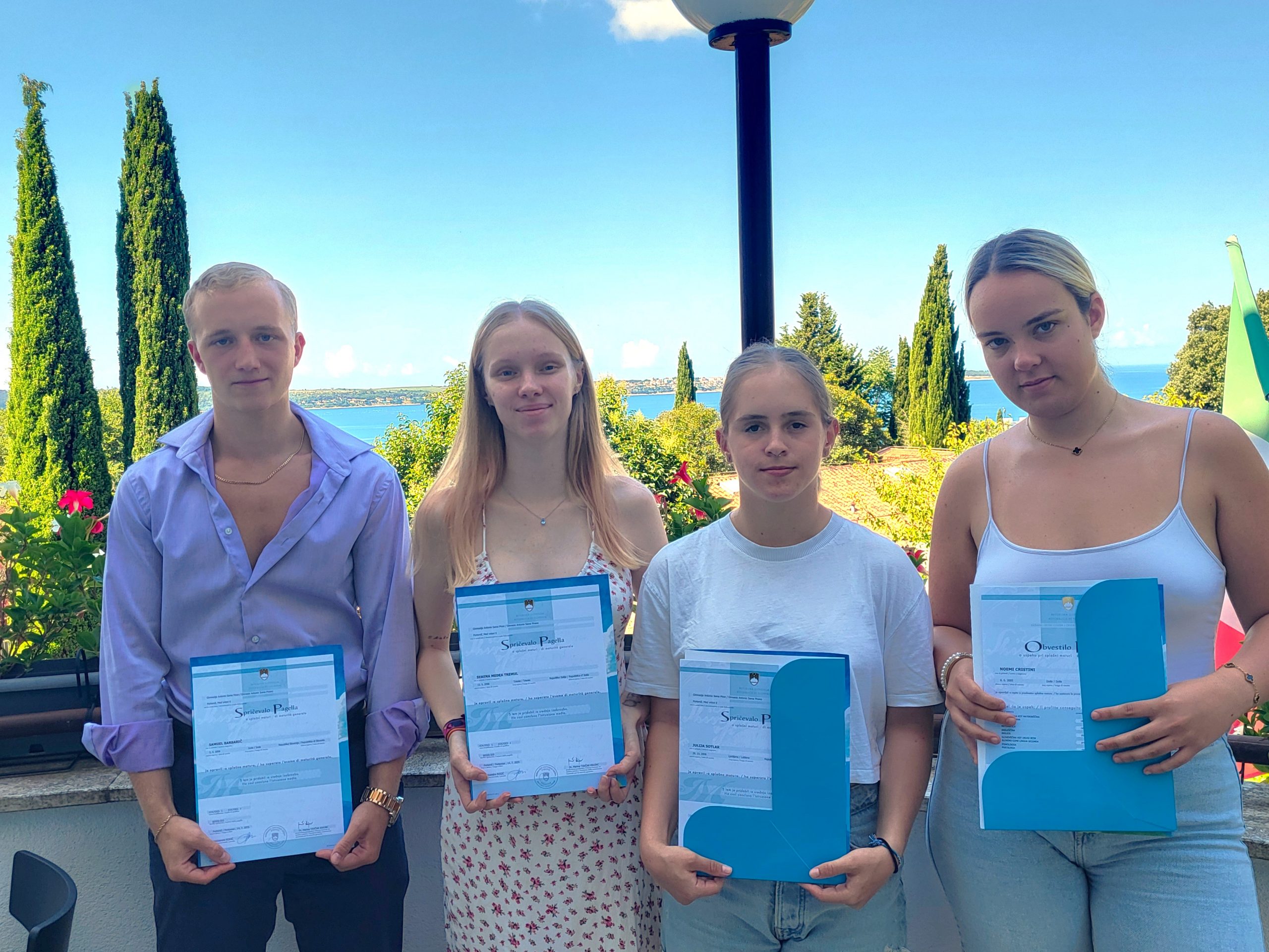 Congratulazioni ai maturandi! Congratulazioni ai maturandi!