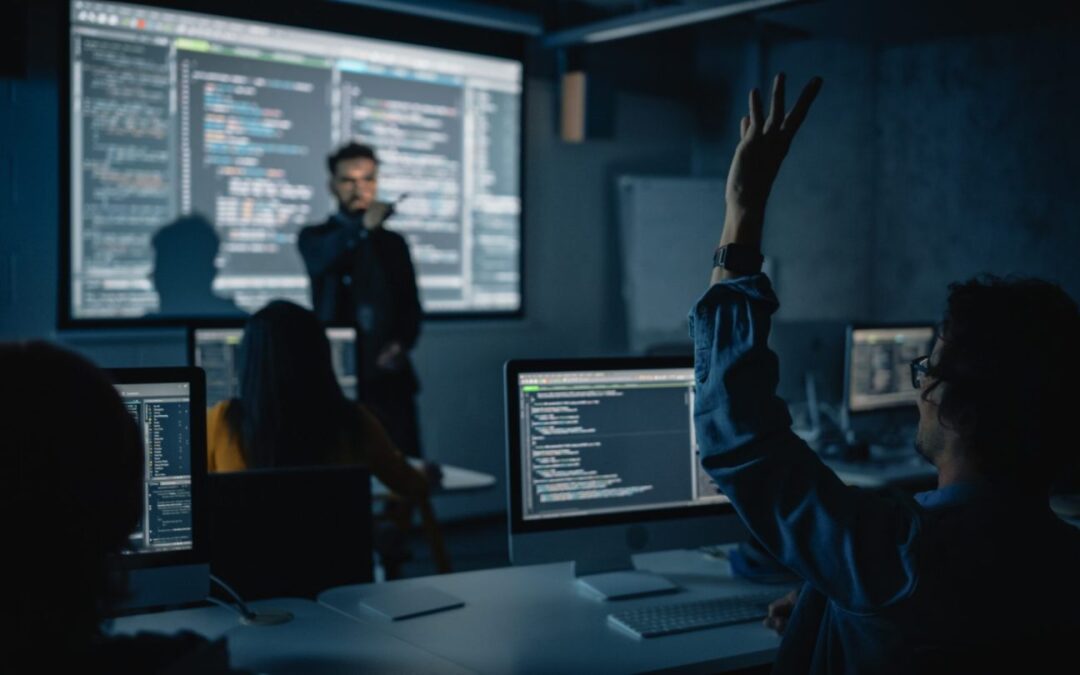Zadnja prosta mesta – brezplačni poletni Cyber kamp za dijake