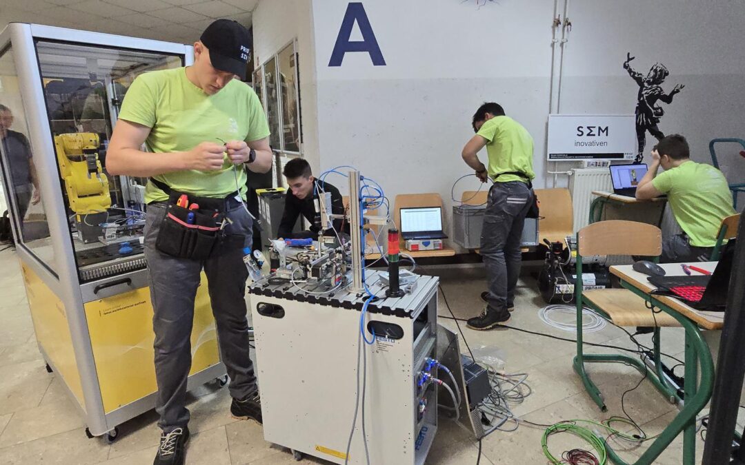 Priprave na World Skills Europe 2025 v hrupnem okolju avle Šolskega centra Celje