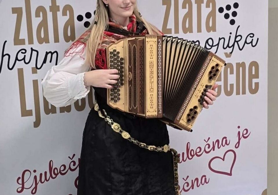 USPEH LARE LORGER ČATER IN ULE TOMINC RAVNJAK NA 44. TEKMOVANJU ZLATE HARMONIKE LJUBEČNE