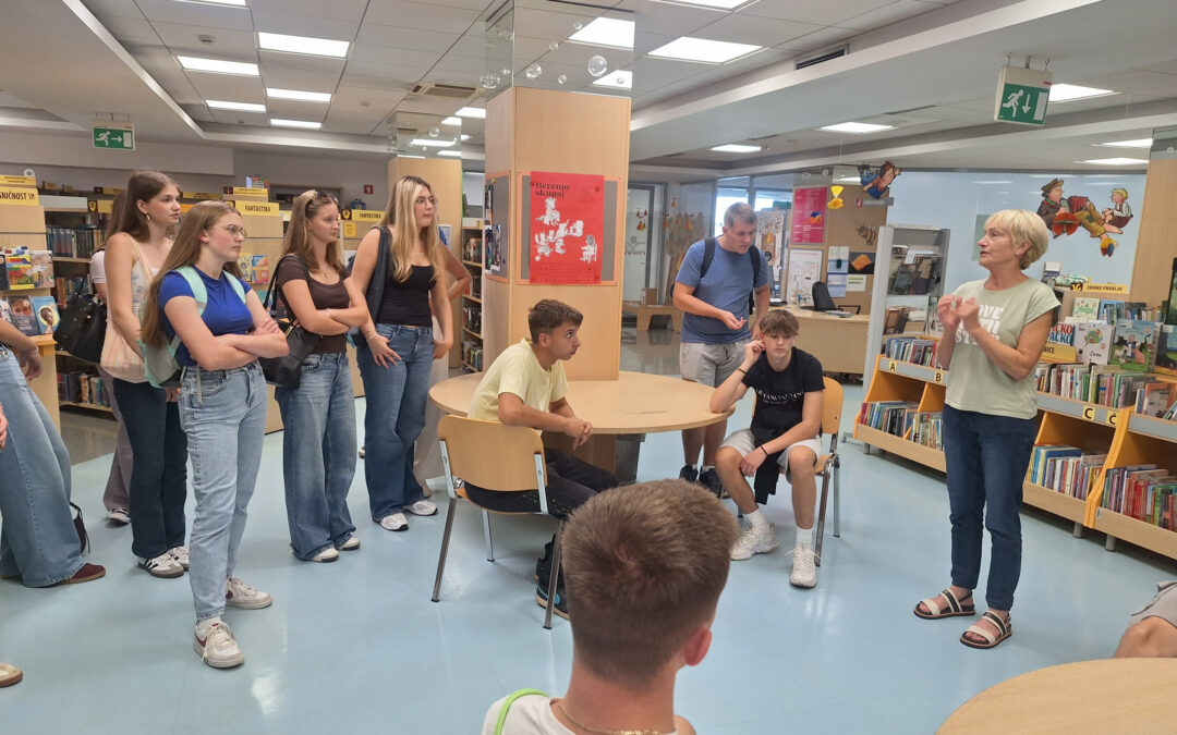Dijaki SŠ Črnomelj v objemu umetnosti in znanja