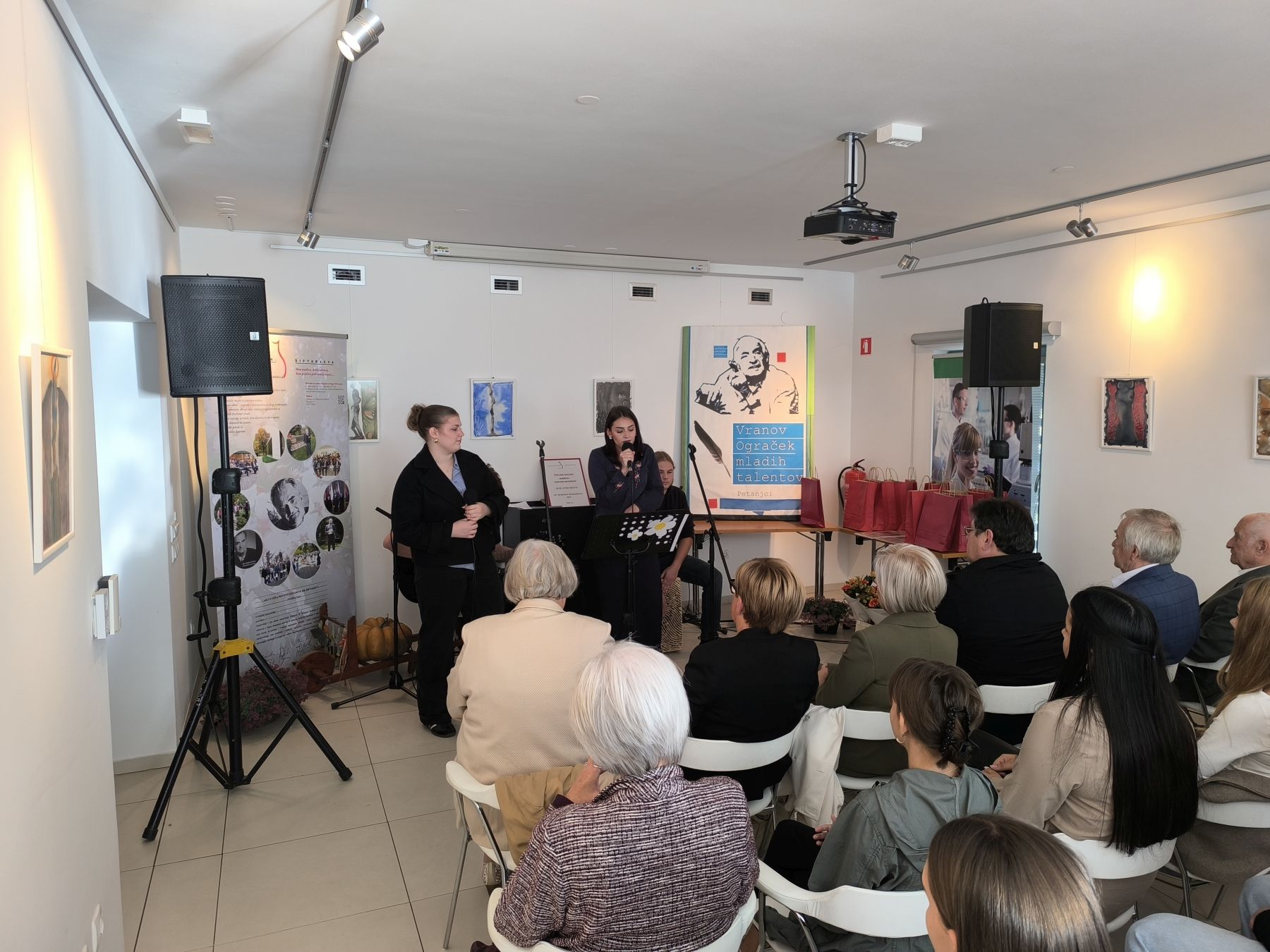 Kulturno dejavni v prvem mesecu šole Kulturno dejavni v prvem mesecu šole