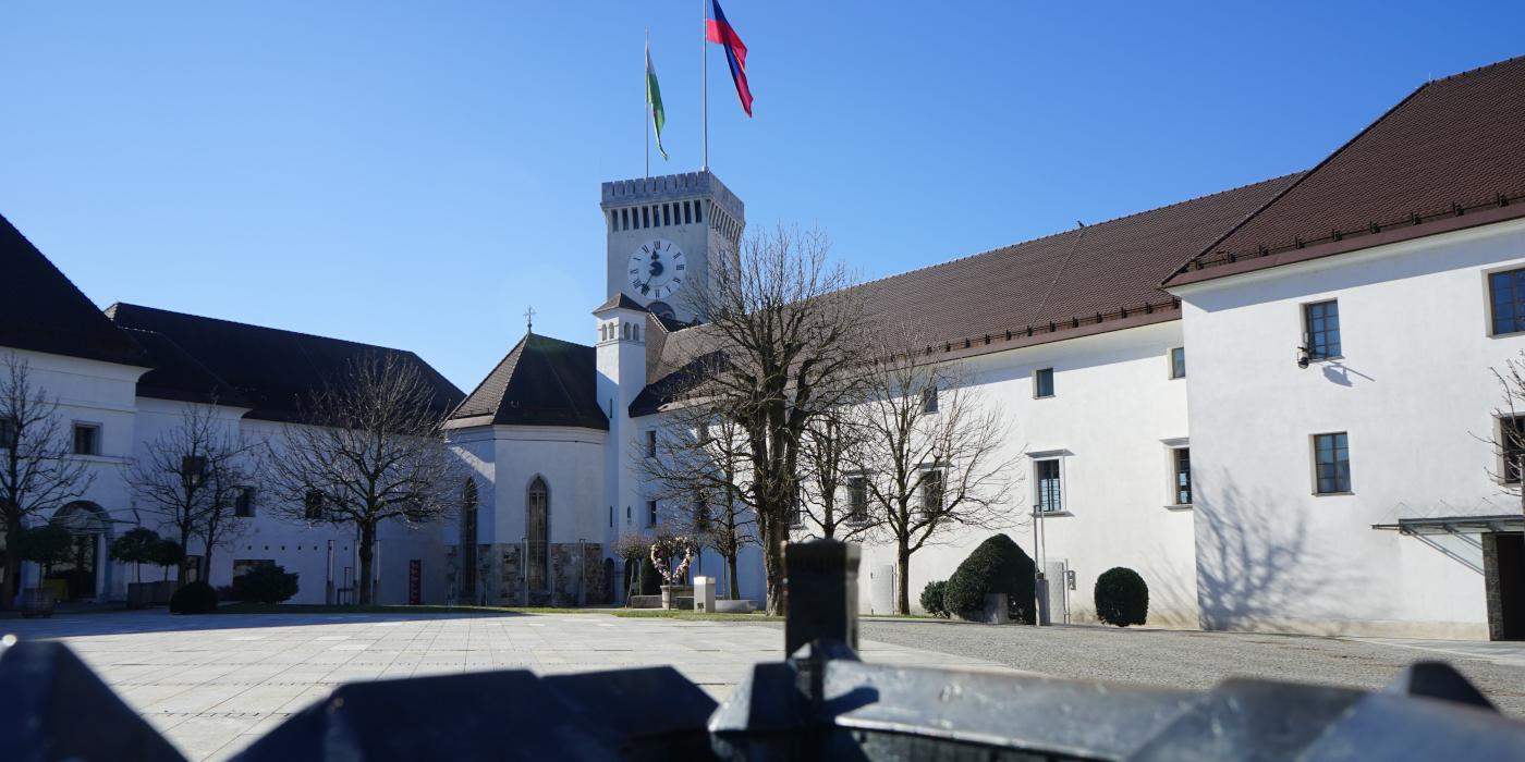 Javni zavod Ljubljanski grad – delo na tirni vzpenjači Javni zavod Ljubljanski grad – delo na tirni vzpenjači