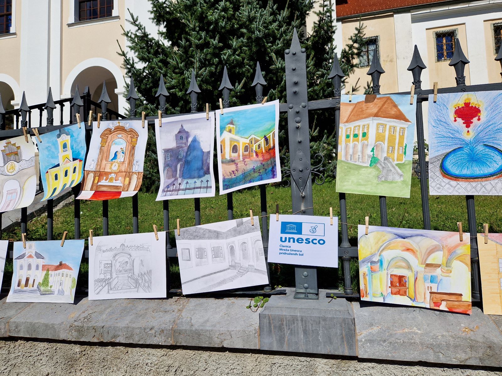 Udeležba dijakinj na Unescovem slikarskem Ex-temporu Adergas 2025